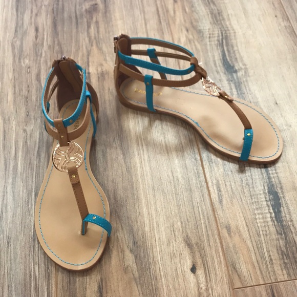 Sandals - Picture 2 of 3